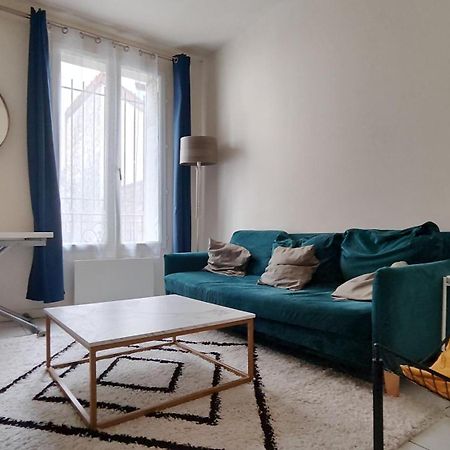 Modern 1 Bedroom Apartment Near The Metro. Ivry-sur-Seine Esterno foto
