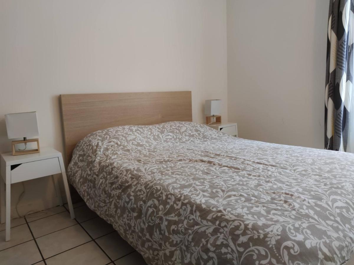 Modern 1 Bedroom Apartment Near The Metro. Ivry-sur-Seine Esterno foto