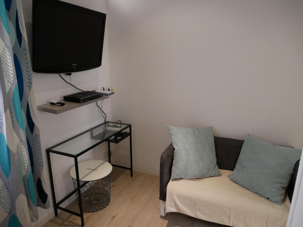 Modern 1 Bedroom Apartment Near The Metro. Ivry-sur-Seine Esterno foto